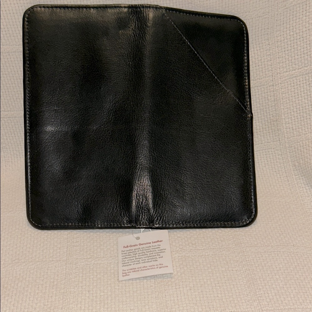 PIEL Sleek Black Leather Wallet - Picture 4 of 8